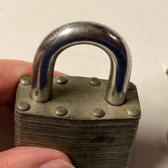 Vintage Heavy Duty Diamond Brand Padlock Lock - Picture 12 of 12